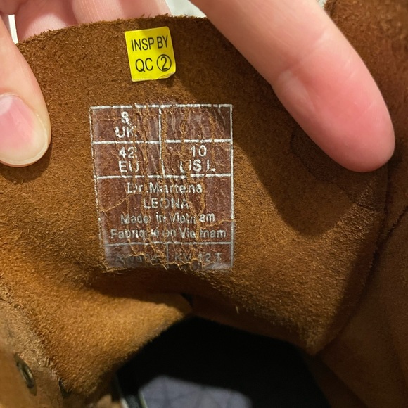 Dr. Marten Leona lace up boots US 10 / EU 42 - Picture 7 of 8